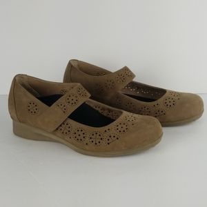 Abeo leather mary Janes 9.5 everleigh